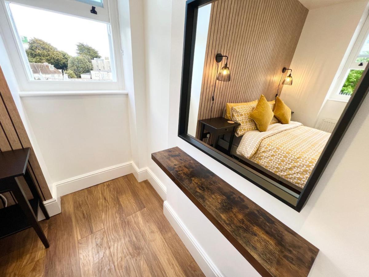 Lovely Apartment, One Minute From Bournemouth Beach And Town. Exterior photo